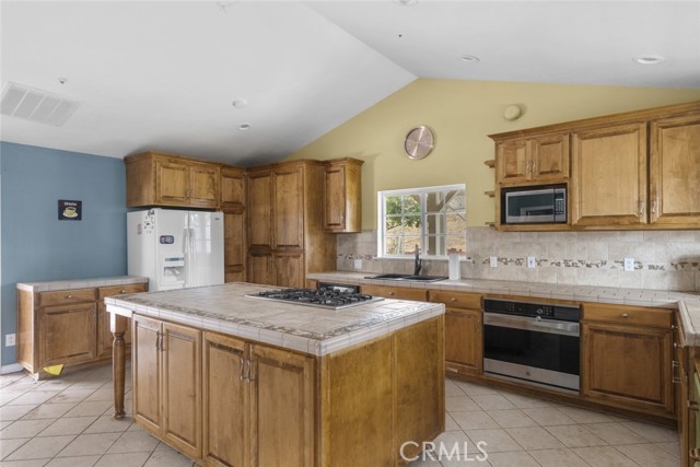 3 Bed Home for Sale in County - Los Angeles, California