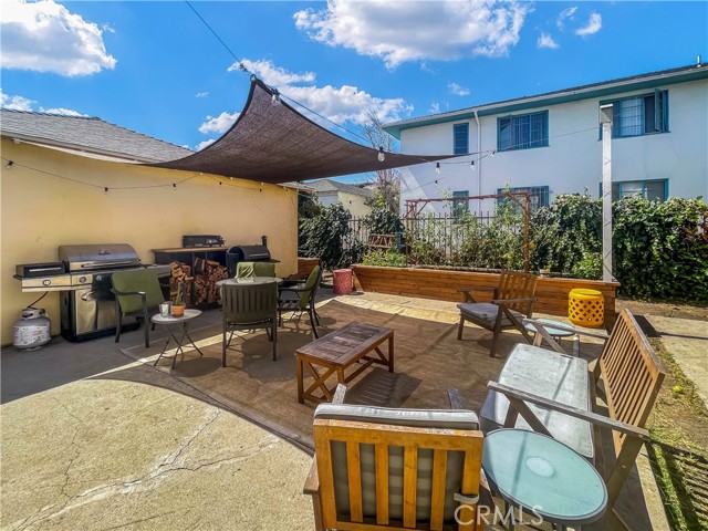 Detail Gallery Image 18 of 19 For 4048 Abourne Rd #B,  Los Angeles,  CA 90008 - 2 Beds | 1 Baths