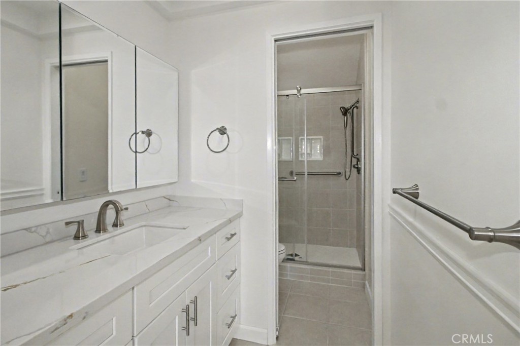 MLS #OC25258618 image #30