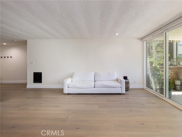 6526 Ocean Crest Drive, Rancho Palos Verdes CA: https://media.crmls.org/medias/015a01e8-66e5-4b54-87d2-a10c956a0300.jpg