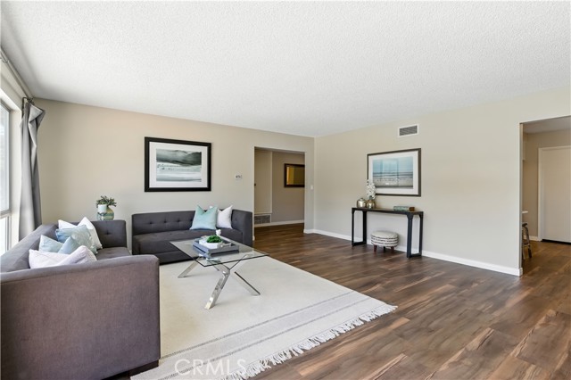 Detail Gallery Image 3 of 23 For 24141 Birdrock Dr, Lake Forest,  CA 92630 - 3 Beds | 2 Baths