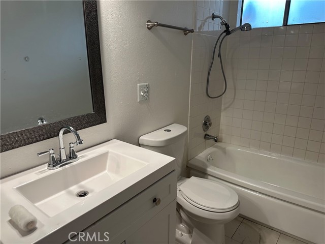 614 E Pondera Street, Lancaster CA: https://media.crmls.org/medias/015b35c7-cdbe-42d0-9f83-a57d37c68986.jpg