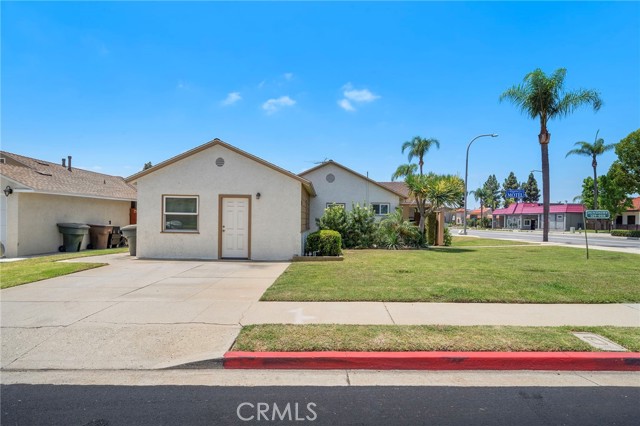 Image 2 of 25 For 700 Brea Boulevard