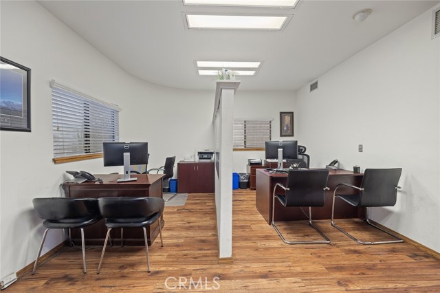 Image 13 of 41 For 1063 Colorado Boulevard