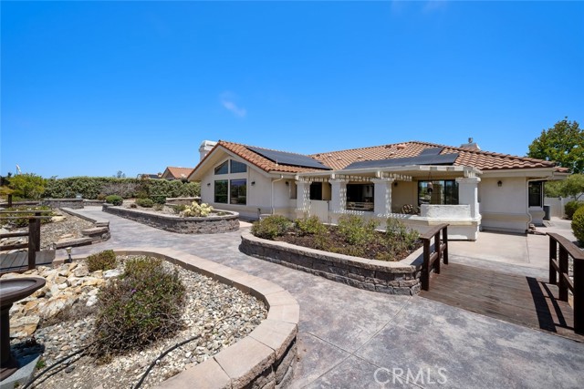 840 Via Bandolero, Arroyo Grande CA: https://media.crmls.org/medias/015c5e24-6e24-42af-9304-7b61ef55f155.jpg