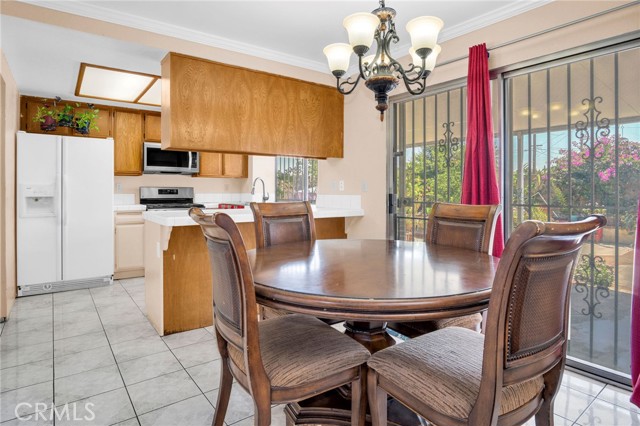 24179 Sun Valley Rd., Moreno Valley CA: https://media.crmls.org/medias/015d23e3-3aad-4371-8f78-187f8bf23634.jpg