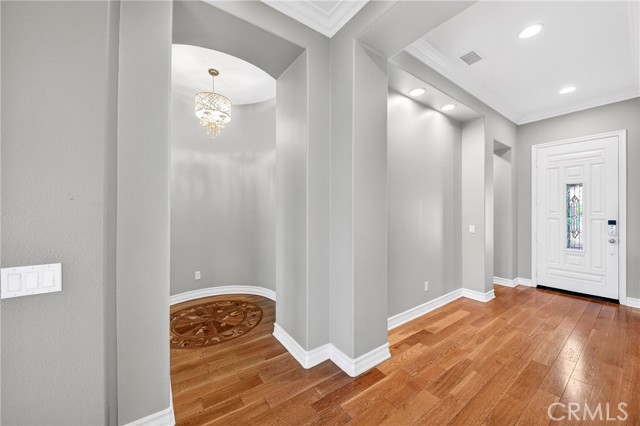 Detail Gallery Image 8 of 54 For 7837 Lady Banks Loop, Corona,  CA 92883 - 5 Beds | 3/1 Baths