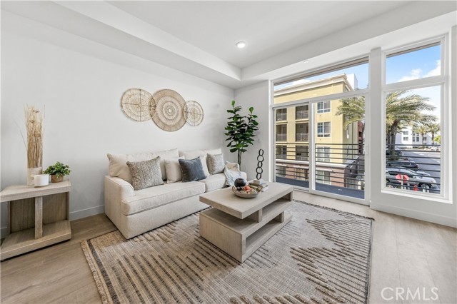 Detail Gallery Image 4 of 51 For 168 S Monterey St #413,  Alhambra,  CA 91801 - 1 Beds | 1/1 Baths