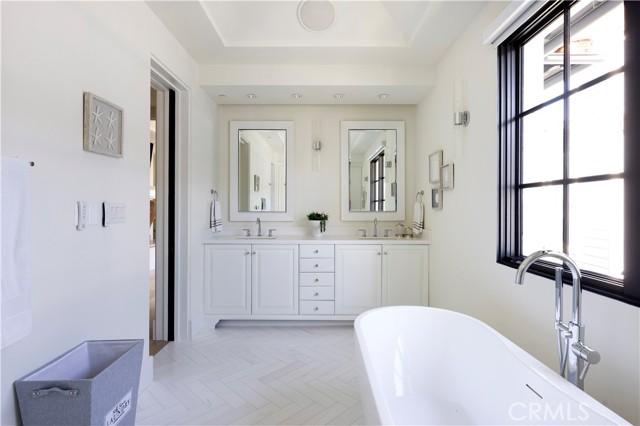 Detail Gallery Image 26 of 38 For 260 Evening Canyon Rd, Corona Del Mar,  CA 92625 - 4 Beds | 4/1 Baths