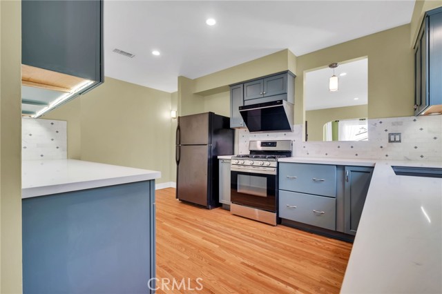 Detail Gallery Image 14 of 29 For 559 W 39th, San Pedro,  CA 90731 - 3 Beds | 2 Baths