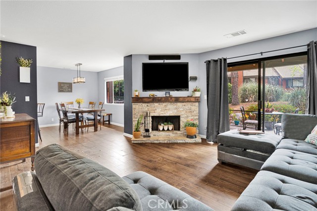 Detail Gallery Image 9 of 65 For 152 Cedar Creek, San Dimas,  CA 91773 - 2 Beds | 3 Baths