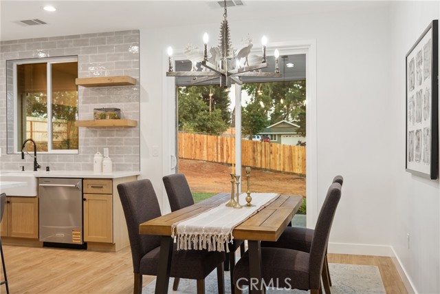 5869 Fickett Lane, Paradise CA: https://media.crmls.org/medias/0160d285-829a-4642-b52a-c70d4bd279f7.jpg