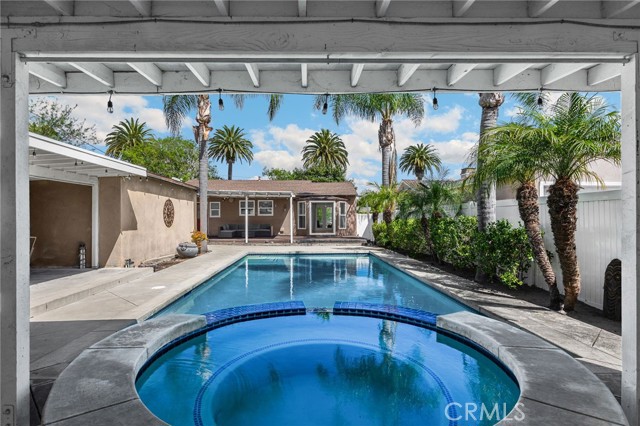 Detail Gallery Image 25 of 34 For 329 E 19th, Costa Mesa,  CA 92627 - 3 Beds | 1 Baths