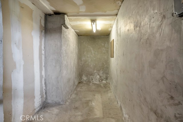 2052 N Alvarado N Street, Los Angeles CA: https://media.crmls.org/medias/0162c3b8-e94b-40fe-85e2-937604c85d28.jpg