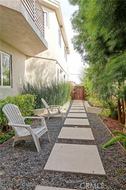1913 Gates Avenue, Redondo Beach, California 90278, 4 Bedrooms Bedrooms, ,3 BathroomsBathrooms,Residential,Sold,Gates,SB17016231