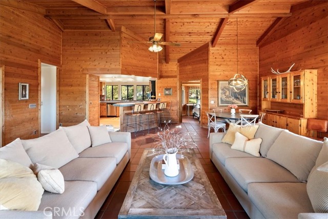 Detail Gallery Image 11 of 62 For 7975 Nacimiento Lake Dr, Paso Robles,  CA 93446 - 6 Beds | 3/1 Baths