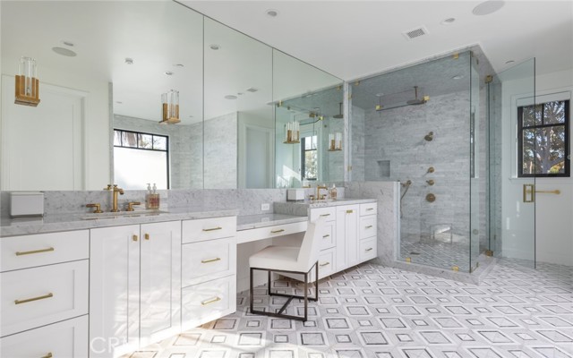 01643a88 A976 4aed 85af 7a3650574805