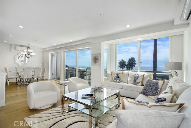 Detail Gallery Image 3 of 20 For 11952 E Whalers Ln, Malibu,  CA 90265 - 2 Beds | 3 Baths