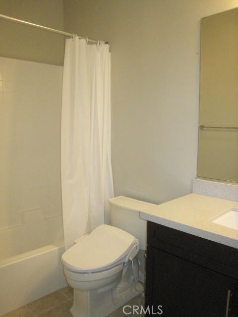 Detail Gallery Image 11 of 22 For 713 S Azusa Ave #C,  Azusa,  CA 91702 - 3 Beds | 3/1 Baths