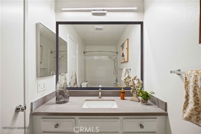 Detail Gallery Image 21 of 65 For 4041 via Marisol #313,  Los Angeles,  CA 90042 - 2 Beds | 2 Baths