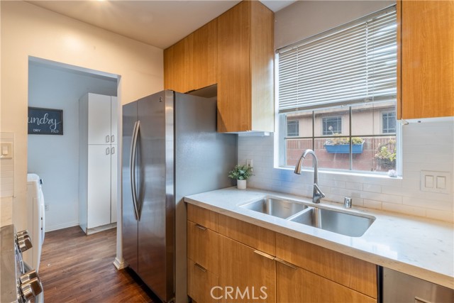 Detail Gallery Image 6 of 24 For 22734 Marjorie, Torrance,  CA 90505 - 3 Beds | 2 Baths