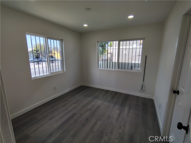 Detail Gallery Image 16 of 29 For 231 E Century, Los Angeles,  CA 90003 - 2 Beds | 1/1 Baths