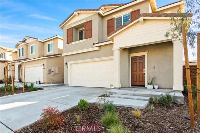 Detail Gallery Image 2 of 41 For 8476 Perada, Jurupa Valley,  CA 92509 - 4 Beds | 2/1 Baths
