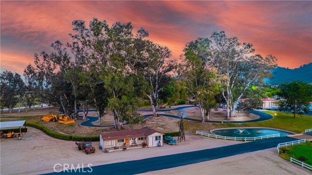 26465 Douglas Avenue, Murrieta CA: https://media.crmls.org/medias/016695f9-4731-4713-9f07-1acde5146e0a.jpg