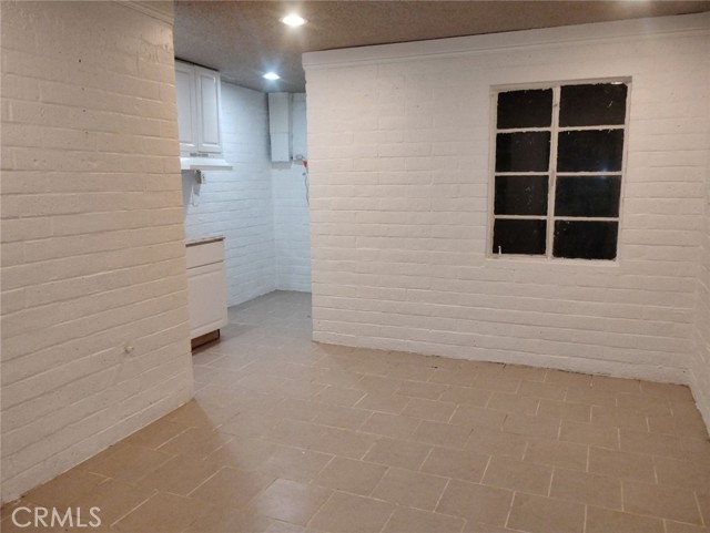 Image 10 of 19 For 12041 Sierra Way