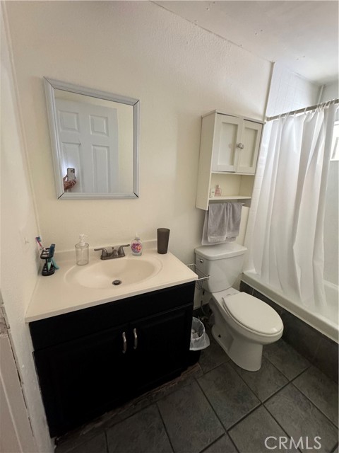 Detail Gallery Image 13 of 14 For 17225 Valley #10,  Fontana,  CA 92335 - 3 Beds | 2 Baths