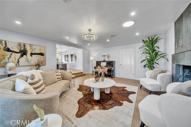 Detail Gallery Image 5 of 31 For 2114 S 8th Ave, Arcadia,  CA 91006 - 3 Beds | 2/1 Baths