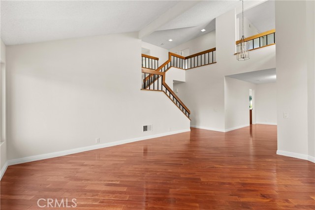 Detail Gallery Image 10 of 37 For 30 Entrada, Irvine,  CA 92620 - 4 Beds | 2/1 Baths