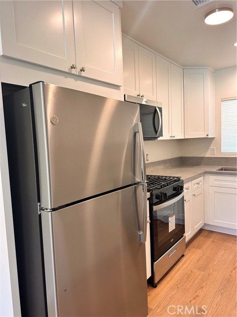 Detail Gallery Image 6 of 13 For 1621 1/2 S Atlantic Bld, Alhambra,  CA 91803 - 2 Beds | 2 Baths