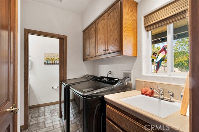 Detail Gallery Image 18 of 56 For 19985 Red Feather, Apple Valley,  CA 92307 - 3 Beds | 2/1 Baths