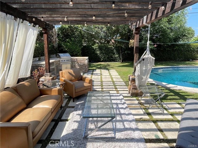 Detail Gallery Image 29 of 35 For 20329 Haynes St, Winnetka,  CA 91306 - 4 Beds | 2 Baths