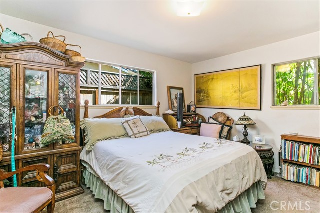 2234 Avalon Street, Costa Mesa CA: https://media.crmls.org/medias/016c2bfc-5be5-426e-b7a2-957711dd78e3.jpg
