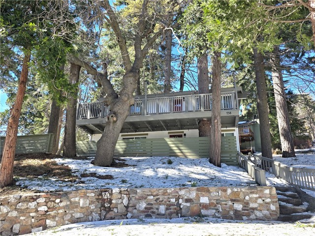 738 W Victoria Court, Lake Arrowhead, CA 92352