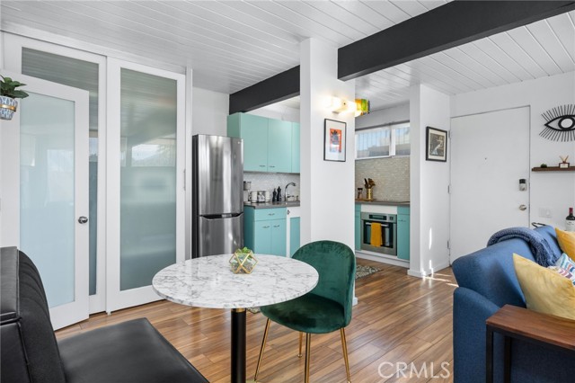 Image 4 of 41 For 1111 Palm Canyon Drive 202