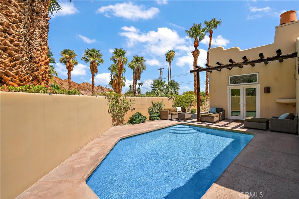 MLS #OC25260928 image #2