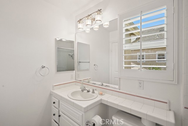 25 Belfort, Newport Coast CA: https://media.crmls.org/medias/016f2d0b-7725-4cb1-86e7-9070c307a697.jpg