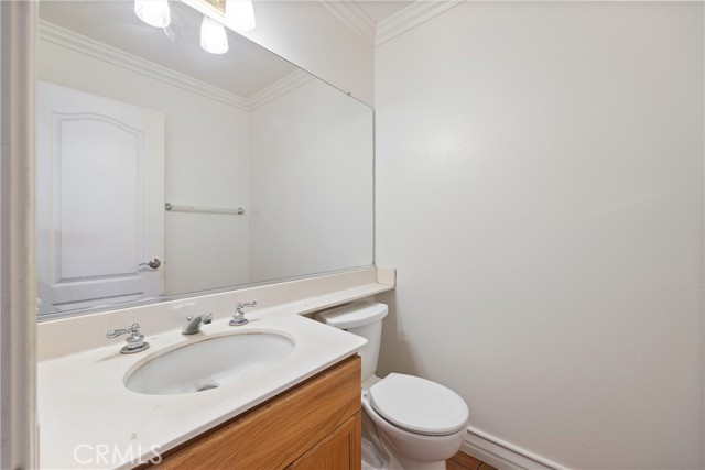 Detail Gallery Image 11 of 25 For 554 N Pageant Dr a,  Orange,  CA 92869 - 3 Beds | 2/1 Baths