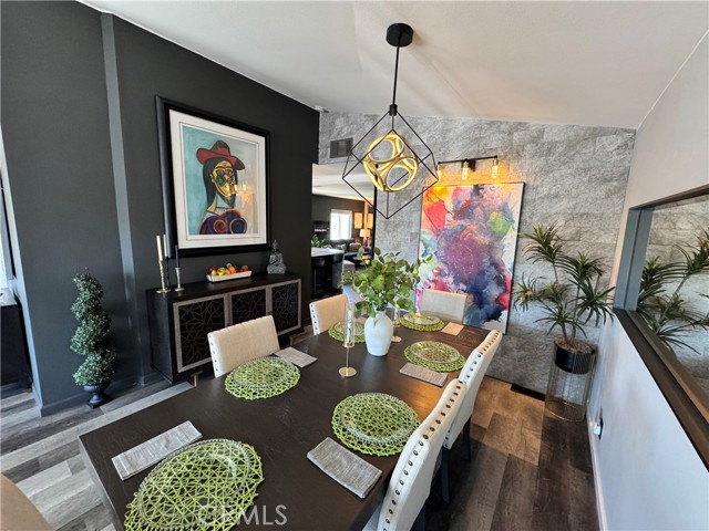 23301 Ridge Route Drive, Laguna Hills CA: https://media.crmls.org/medias/016ff7e0-09fd-4b43-a3bd-408adcf7c11f.jpg