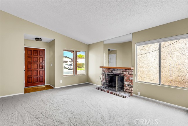 Detail Gallery Image 5 of 24 For 6348 Swallow, Ventura,  CA 93003 - 3 Beds | 2 Baths