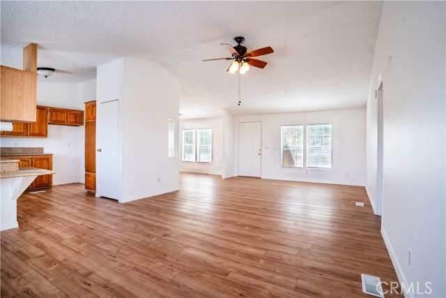 Image 6 of 39 For 25795 Leon Road