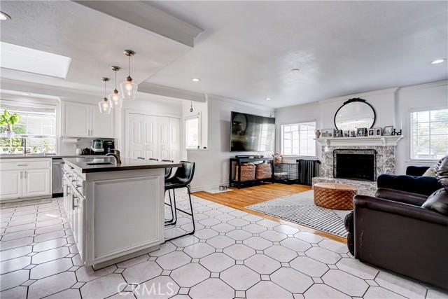 Detail Gallery Image 2 of 47 For 26333 Ozone, Harbor City,  CA 90710 - 2 Beds | 2 Baths