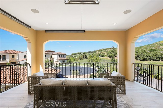 Detail Gallery Image 29 of 62 For 107 Clear Falls, Irvine,  CA 92602 - 5 Beds | 5/1 Baths