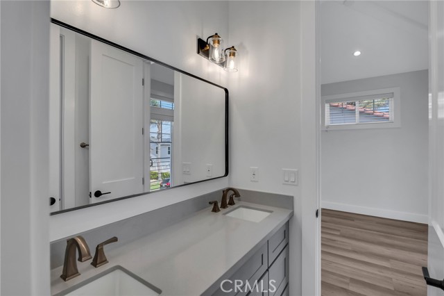 Detail Gallery Image 24 of 63 For 2304 Harriman Ln a,  Redondo Beach,  CA 90278 - 4 Beds | 3/1 Baths