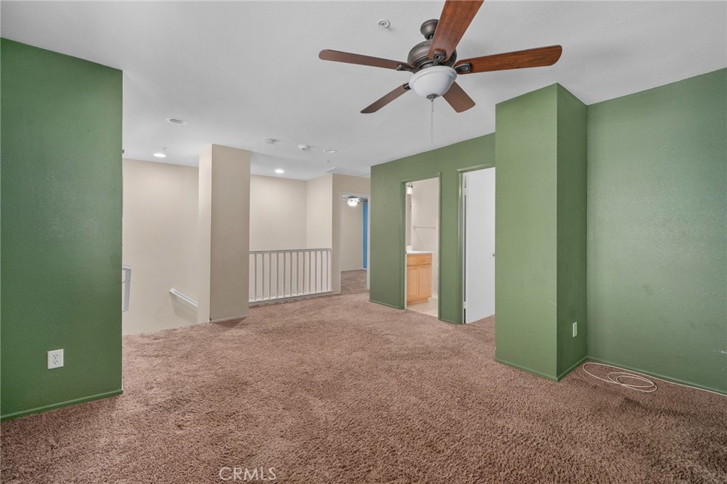 https://media.crmls.org/medias/0171e410-98d1-4279-ac0a-f93471661891.jpg?preset=X-Large