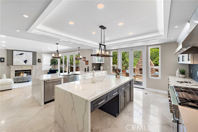 22242 Wayside, Mission Viejo CA: https://media.crmls.org/medias/017293a2-9818-40df-b92e-6d867185870d.jpg