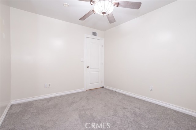 24302 Vista Ridge Drive, Valencia CA: https://media.crmls.org/medias/0172af56-f6ab-4237-bb93-f97aedc16fe3.jpg